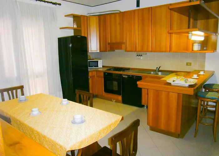 Dalla Bella - Agenzia Cocal Apartamento
